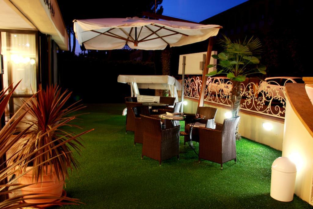 Hotel Monica Cervia Ngoại thất bức ảnh