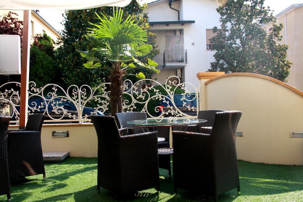 Hotel Monica Cervia Ngoại thất bức ảnh